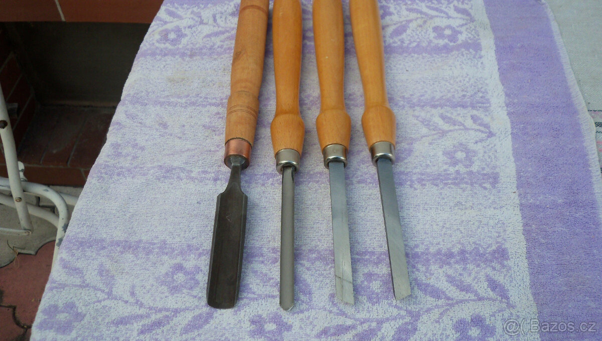 DLÁTA - STRUHY k SOUSTRUŽENÍ DŘEVA - sada 4ks.