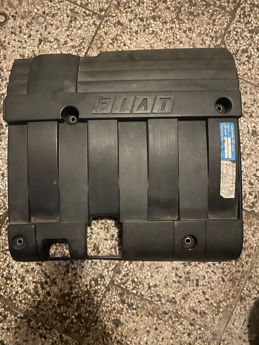 Kryt na motor Fiat stilo