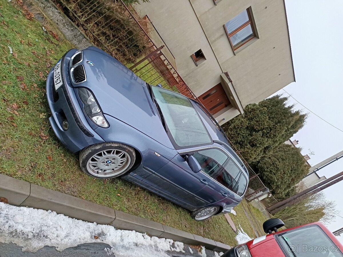 BMW E46 330i manuál
