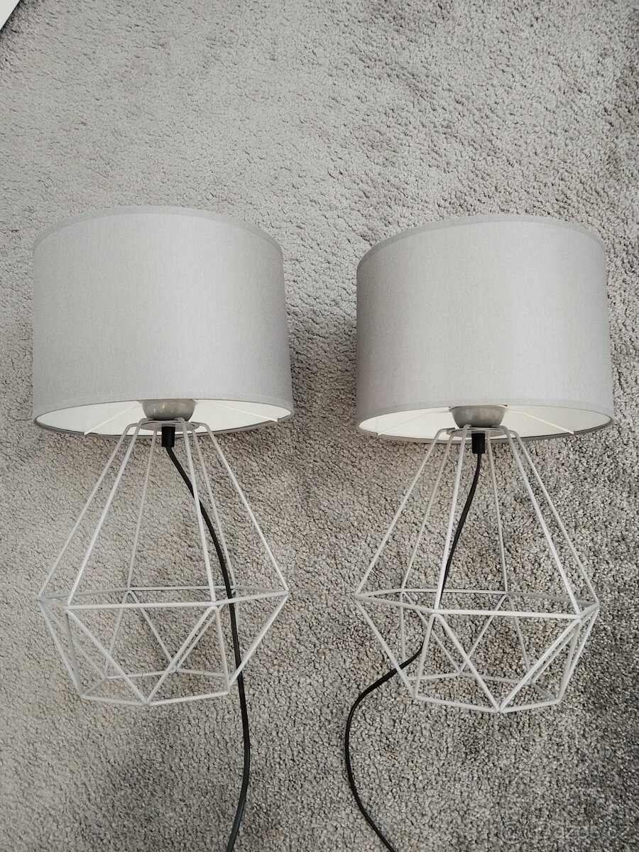 Stojací lampy 2 ks