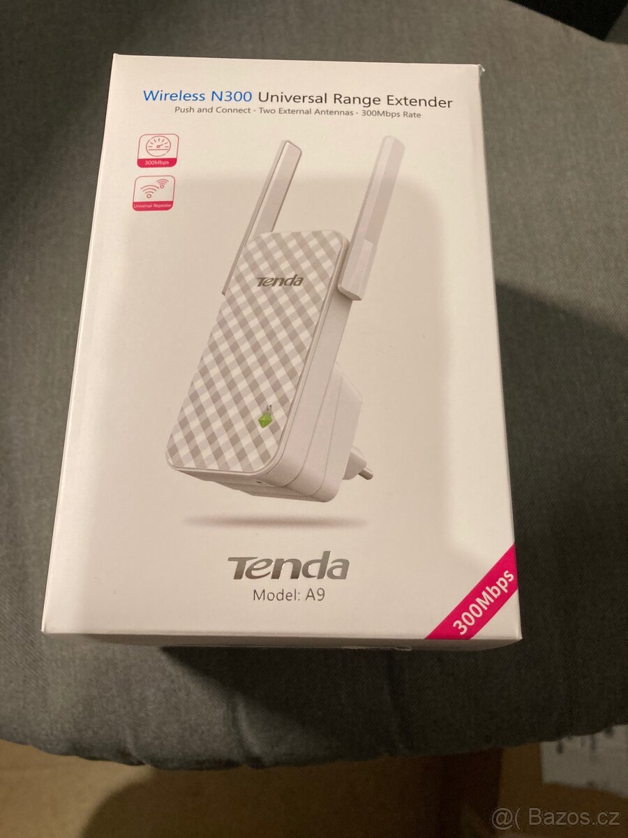 WiFi extender Tenda A9