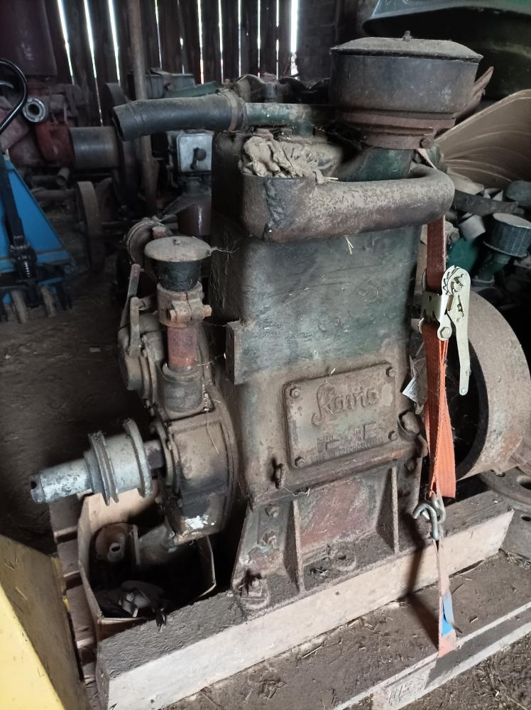Stabilní motor Slavia DR27
