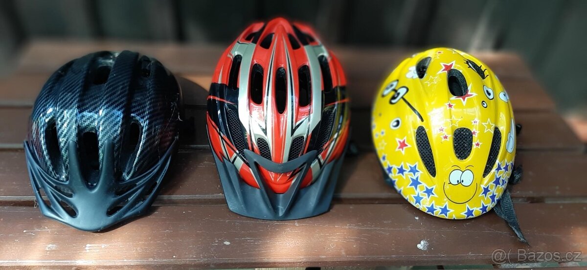 Cyklistické přilby