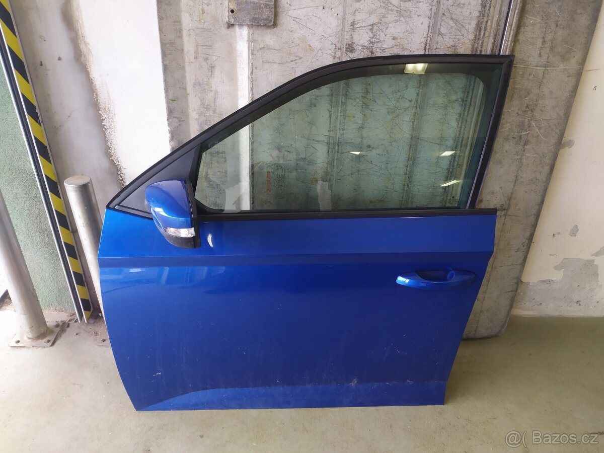Levé přední dveře Škoda fabia 3 modrá race