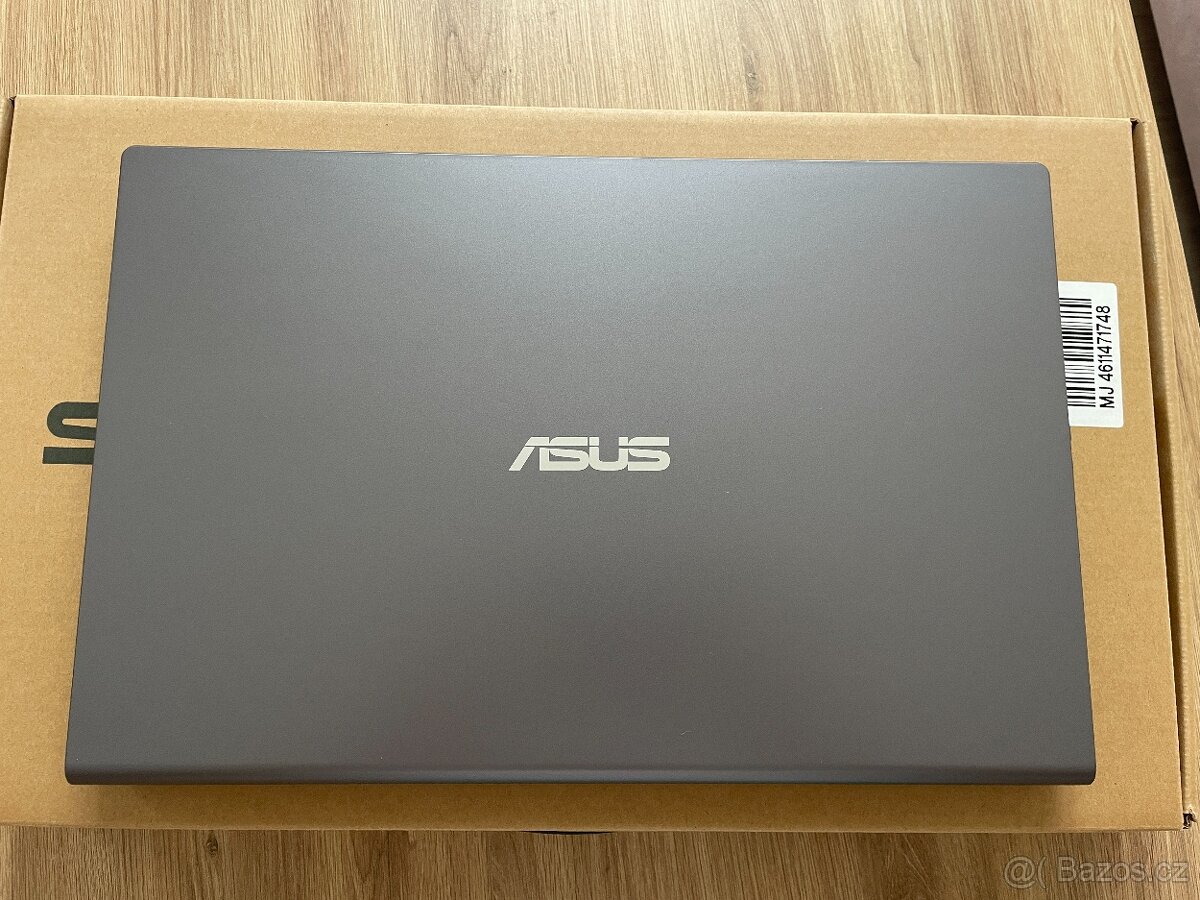 ASUS X515M (šedá barva) – 15,6", 8GB RAM, SSD 256GB