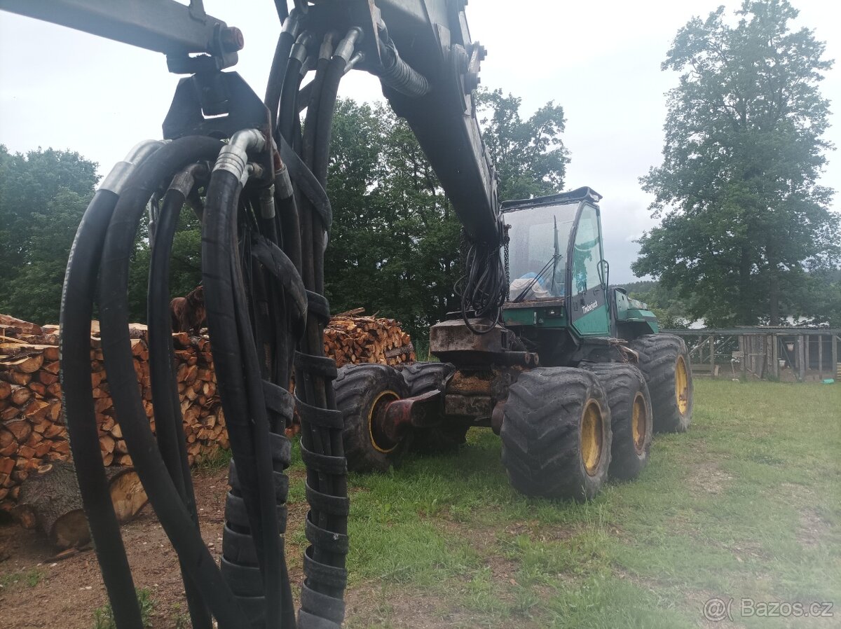 Prodám díly na harvestor 1270