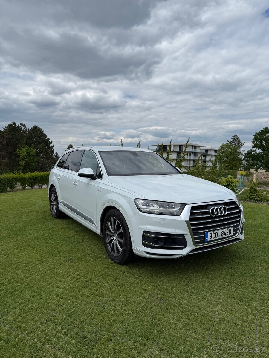 Audi Q7 S-line