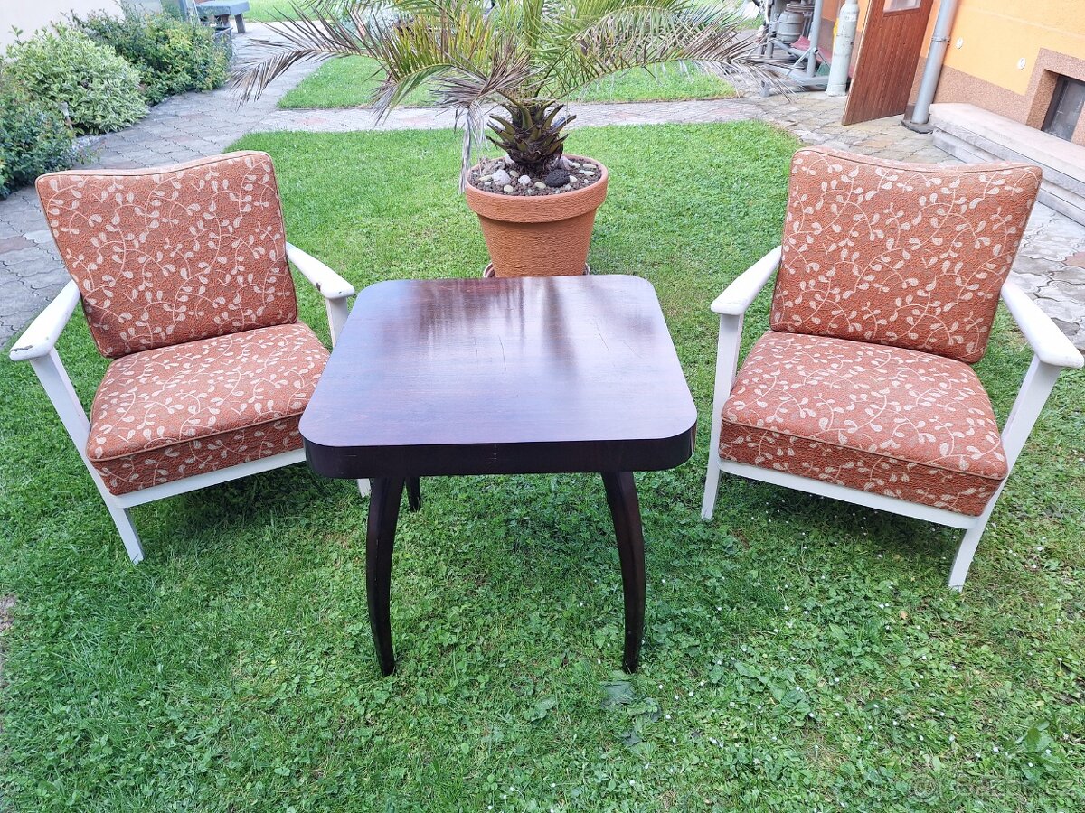 Křesla Thonet Mimoň a stolek