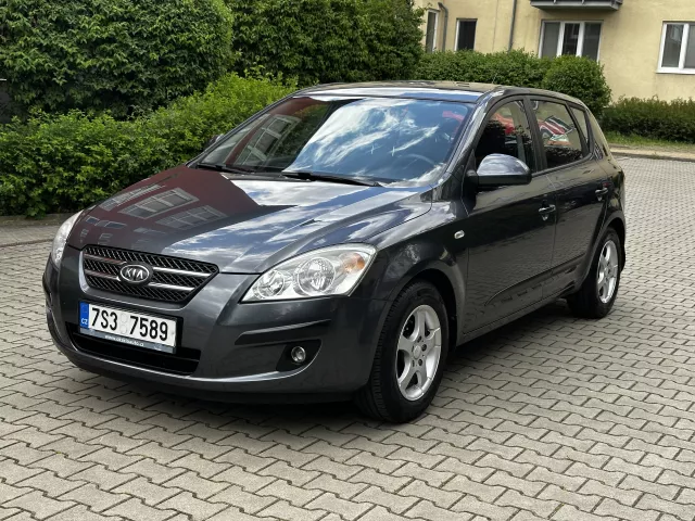 Kia Cee´d 1.4 80kW Klima ALU kola Nové v ČR
