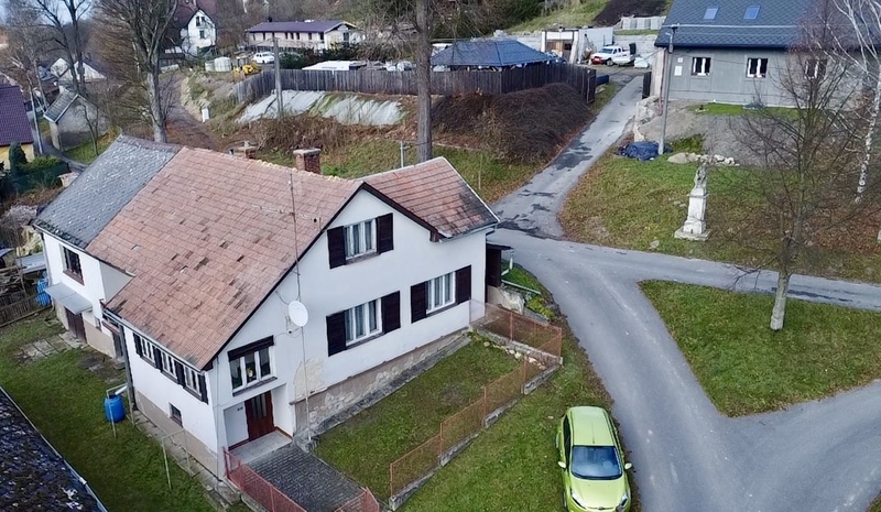Prodej RD 3+1 s možností půdní vestavby a podnikání, v klidn