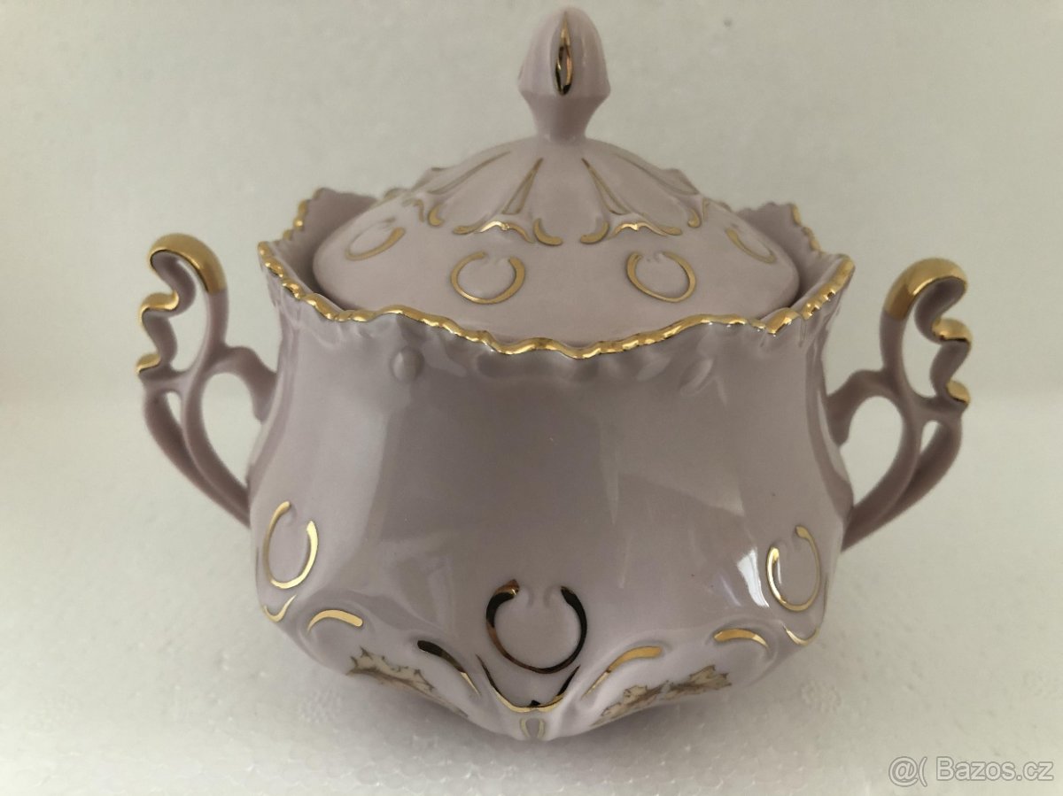 růžový porcelán