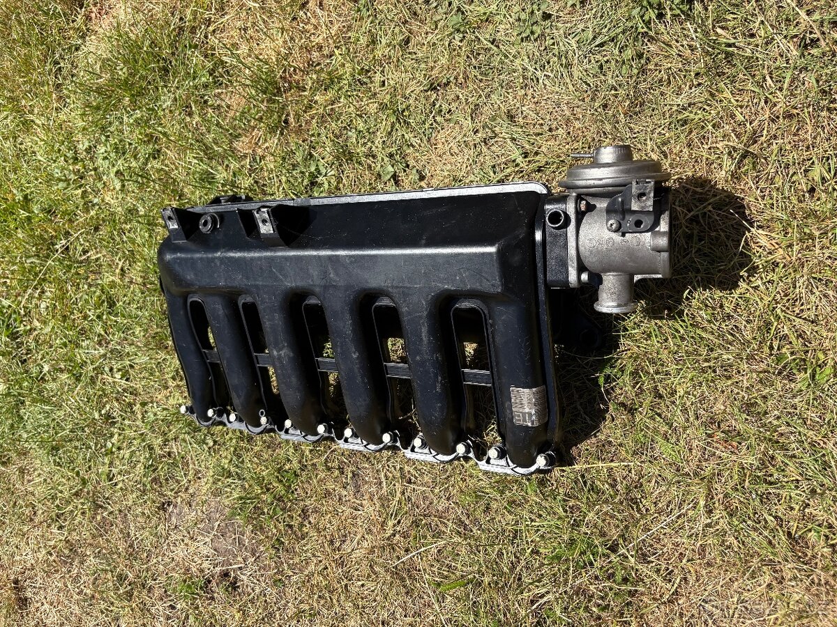 Sání s egr ventilem bmw e90/91/92 e60/61 m57