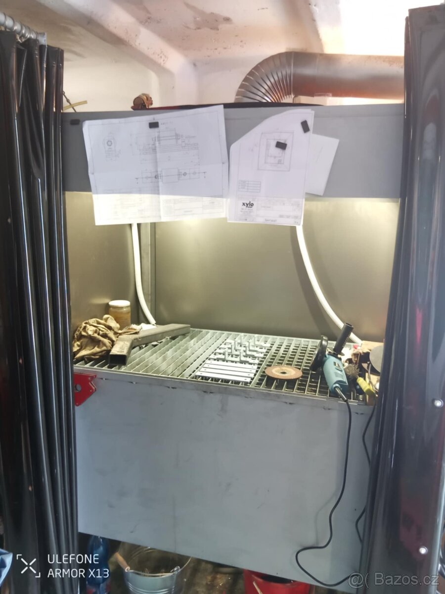 Svařovací box