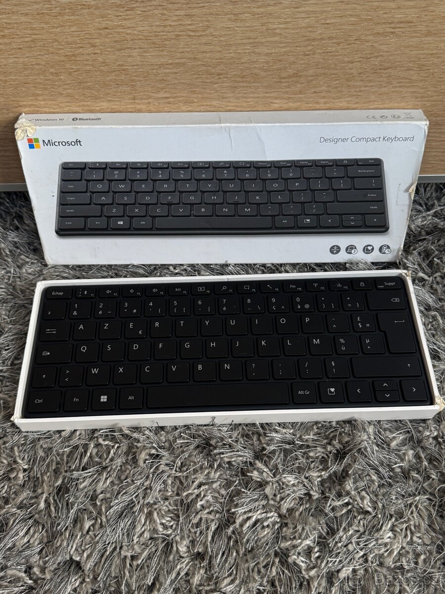 Bezdrátova klávesnice Microsoft