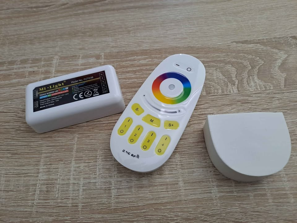 Mi-Light controler LED pásku RGBW