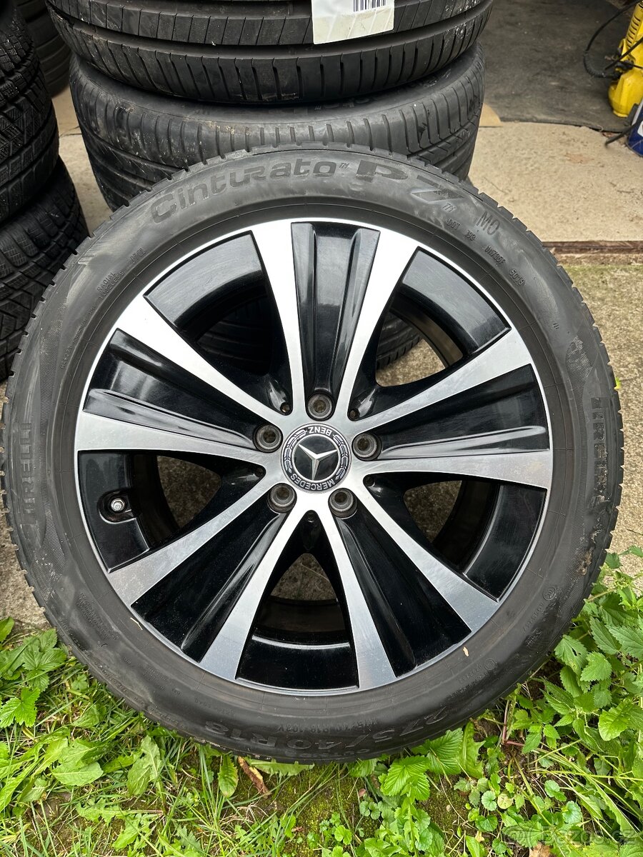 ALU KOLA MERCEDES E 213 R18 DVOUROZMER JAKO NOVE
