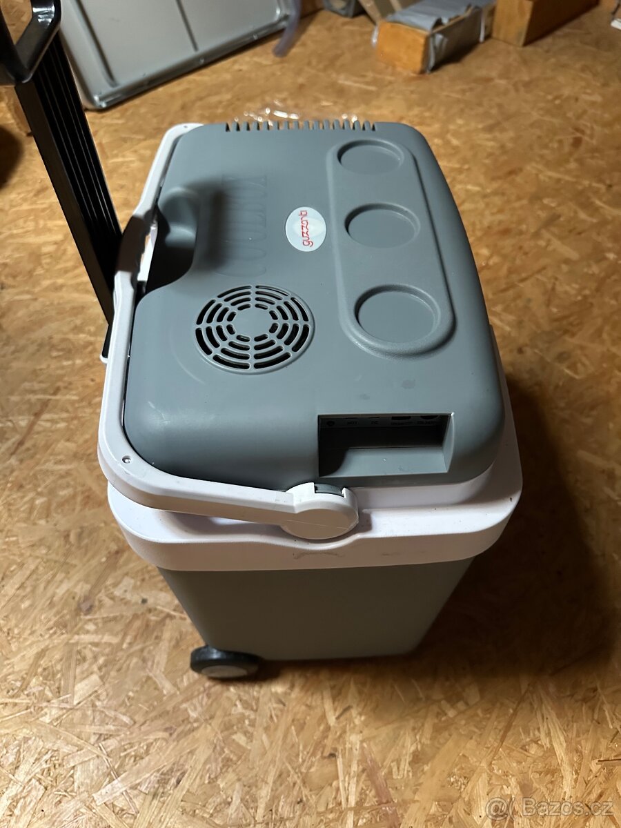 Auto lednička Guzzanti