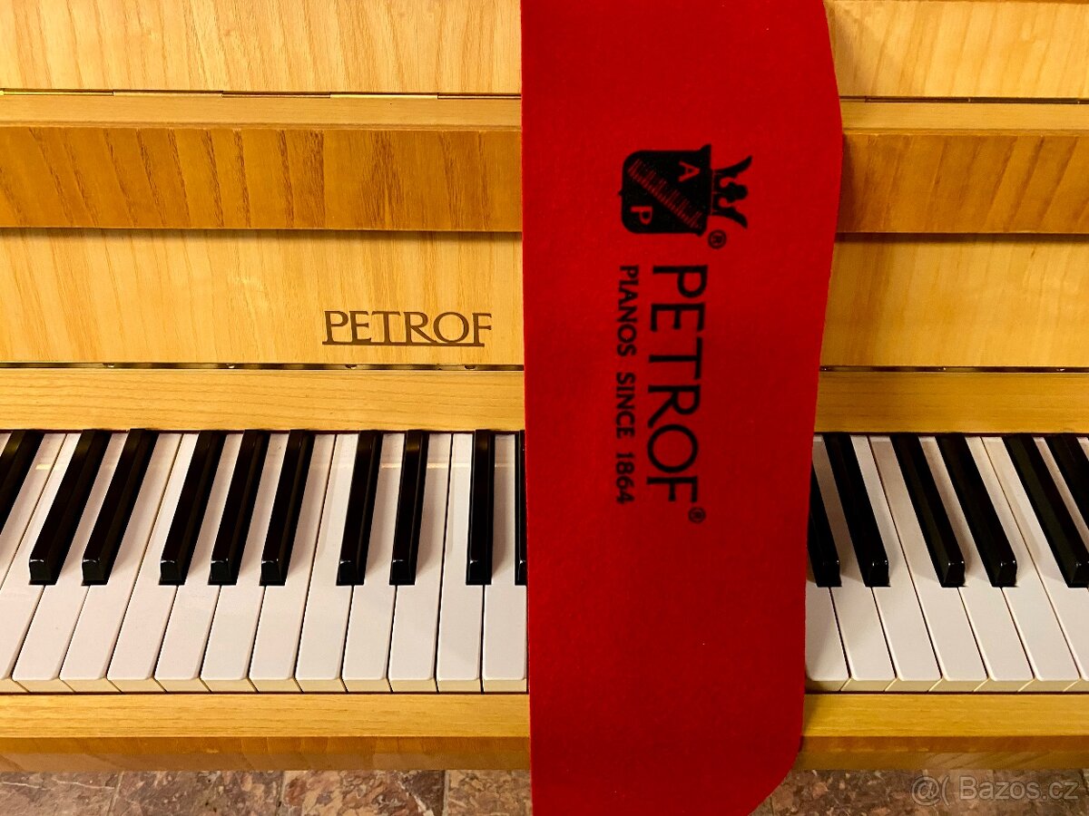 Pianino - klavír - piáno - Petrof