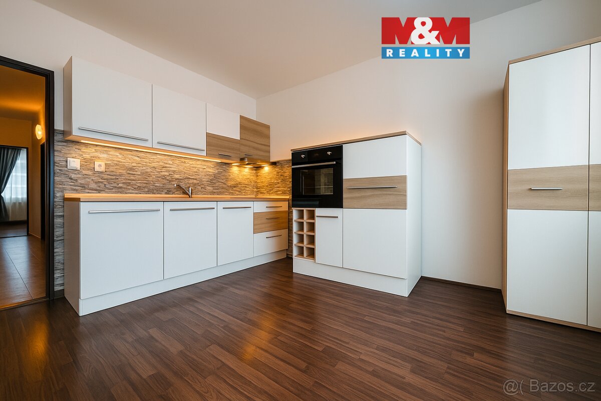 Prodej bytu 3+1, 93 m², Český Krumlov, ul. Urbinská