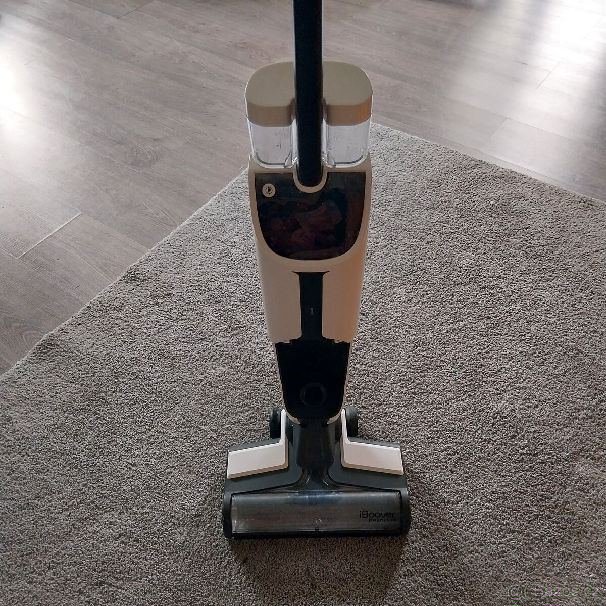 Tyčový vysavač 4 v 1