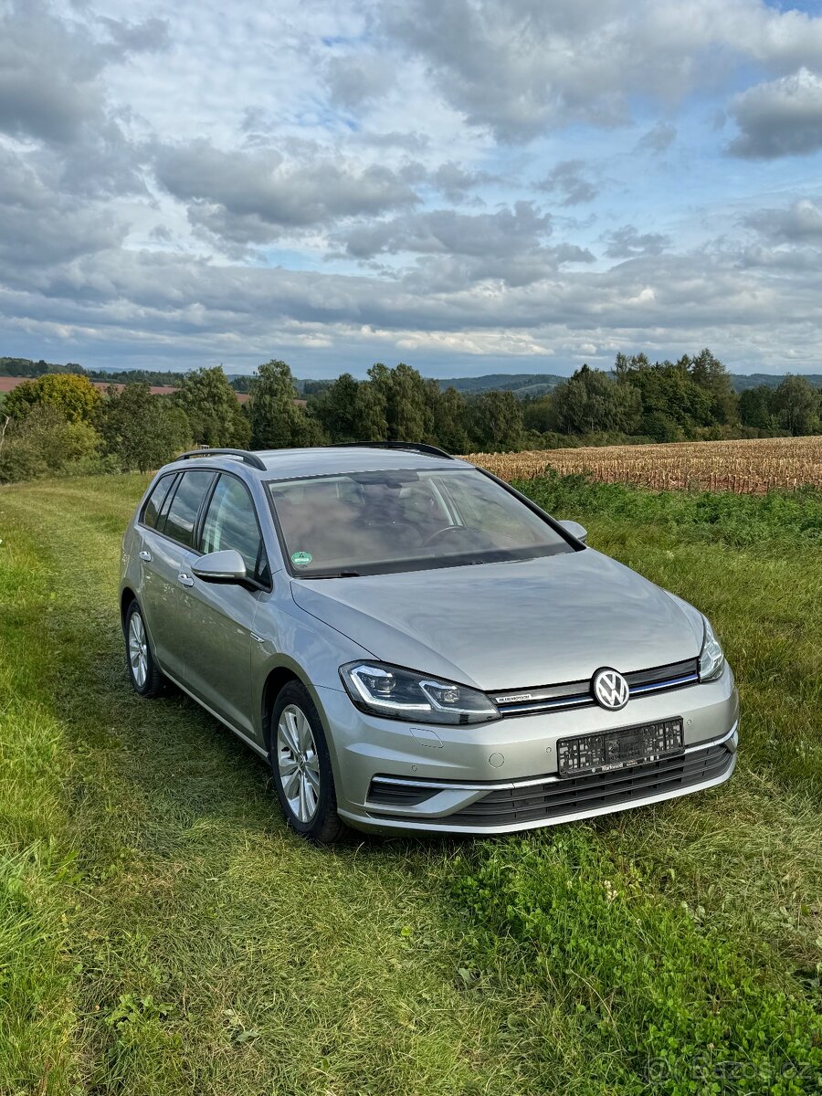 Golf Variant 7 1.5Tsi 2019 LED světla