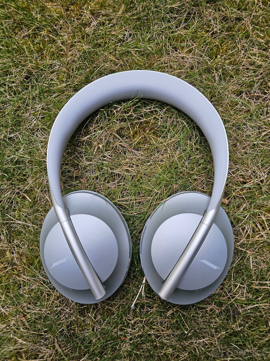 Bose 700 Silver