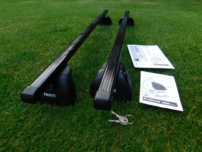 Ocelové příčníky THULE 108cm + patky Thule 753