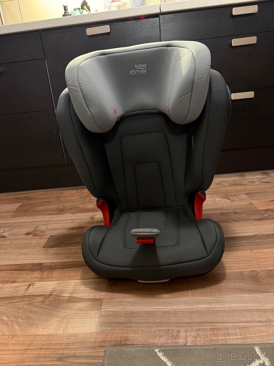 Autosedačka Britax Römer