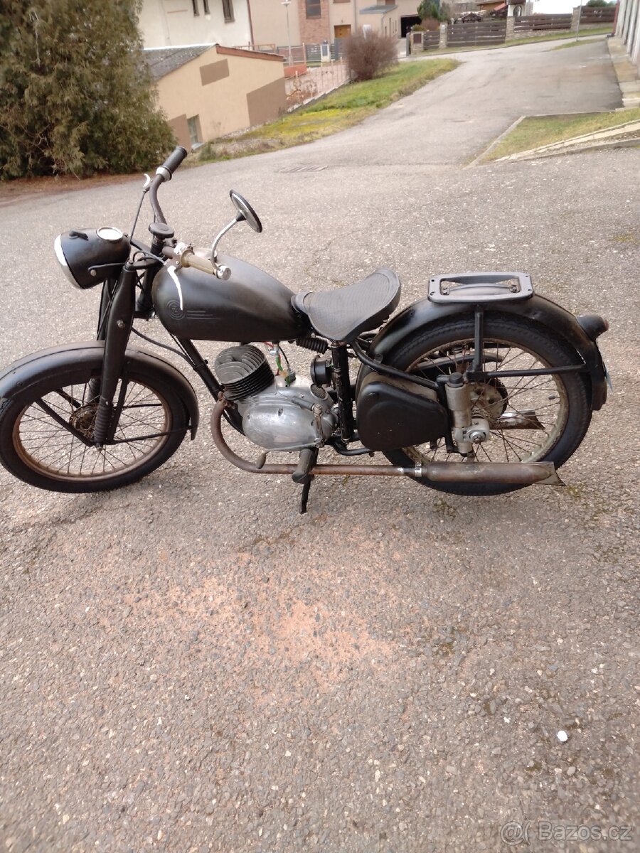 Cz 125 kominík s TP