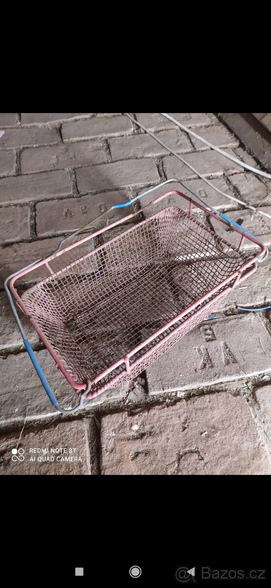 Retro nákupní košík
