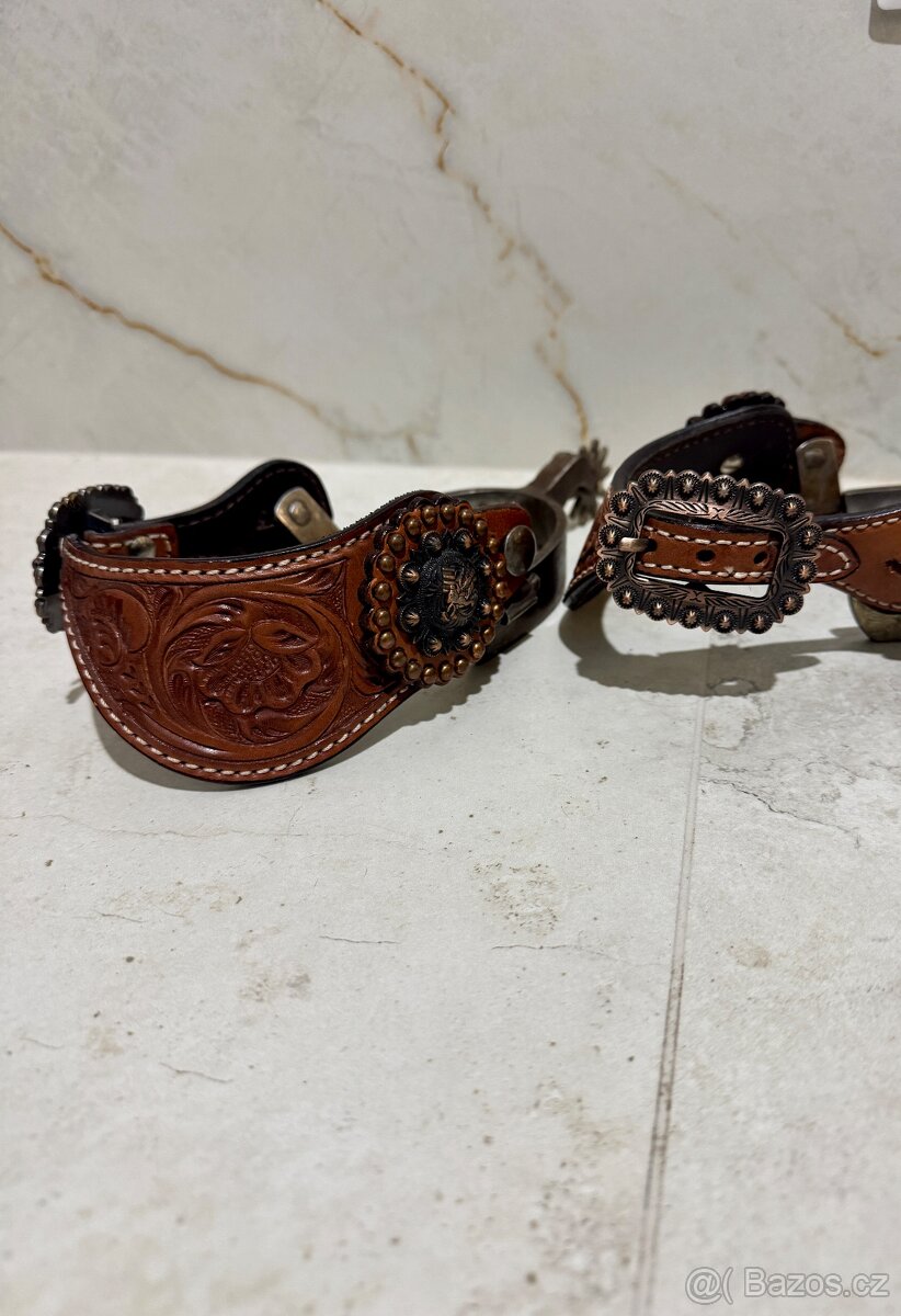 Prodám nové kožené westernové řemínky k ostruhám