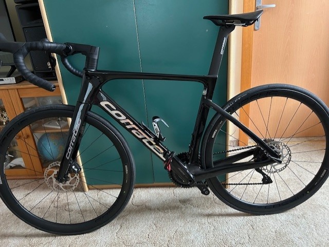 Karbonová silnička koupena v červenci 2025