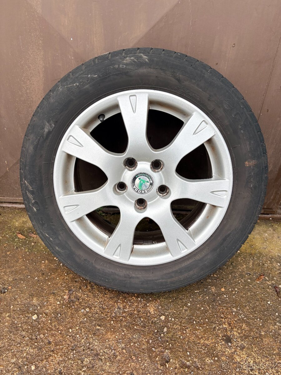 Letní kola na Škoda Octavia 2