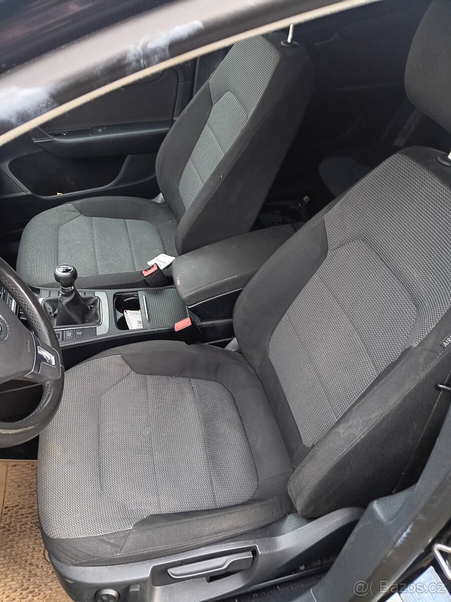 Sedačky vw passat b7 kombi