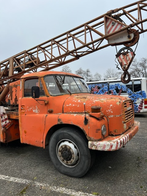 tatra 148 autojeřáb