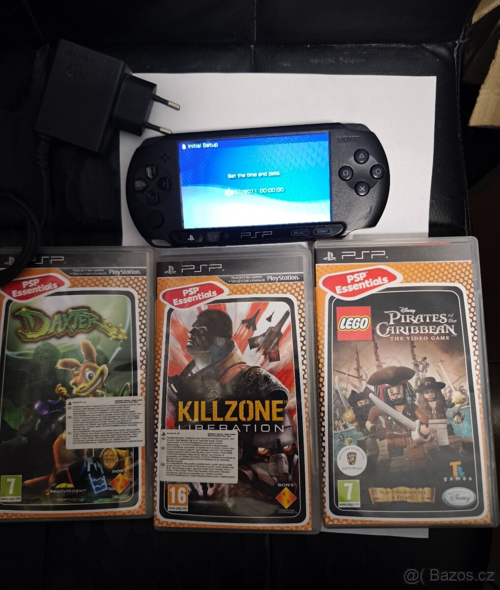 KONZOLE SONY PSP E1004C plus 3 hry,nabíječka