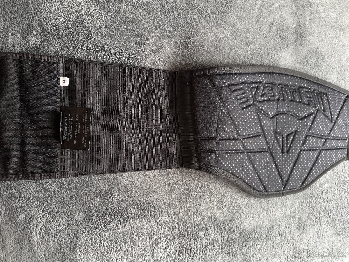 Ledvinový nastavitelný pás Dainese vel.M