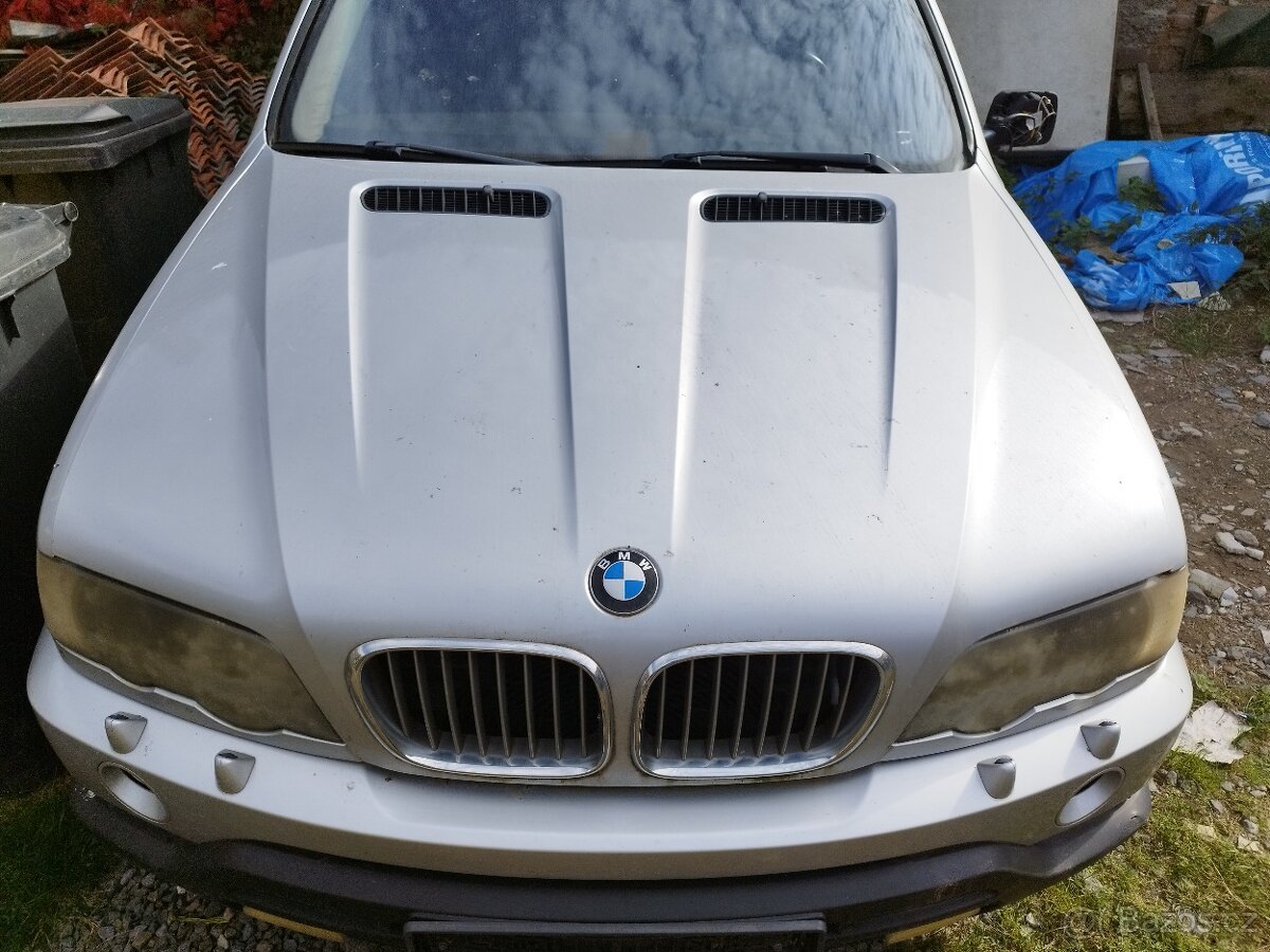 Kapota BMW e53