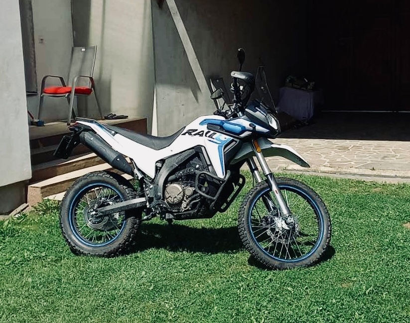 Voge 300 Rally , nájezd 980km