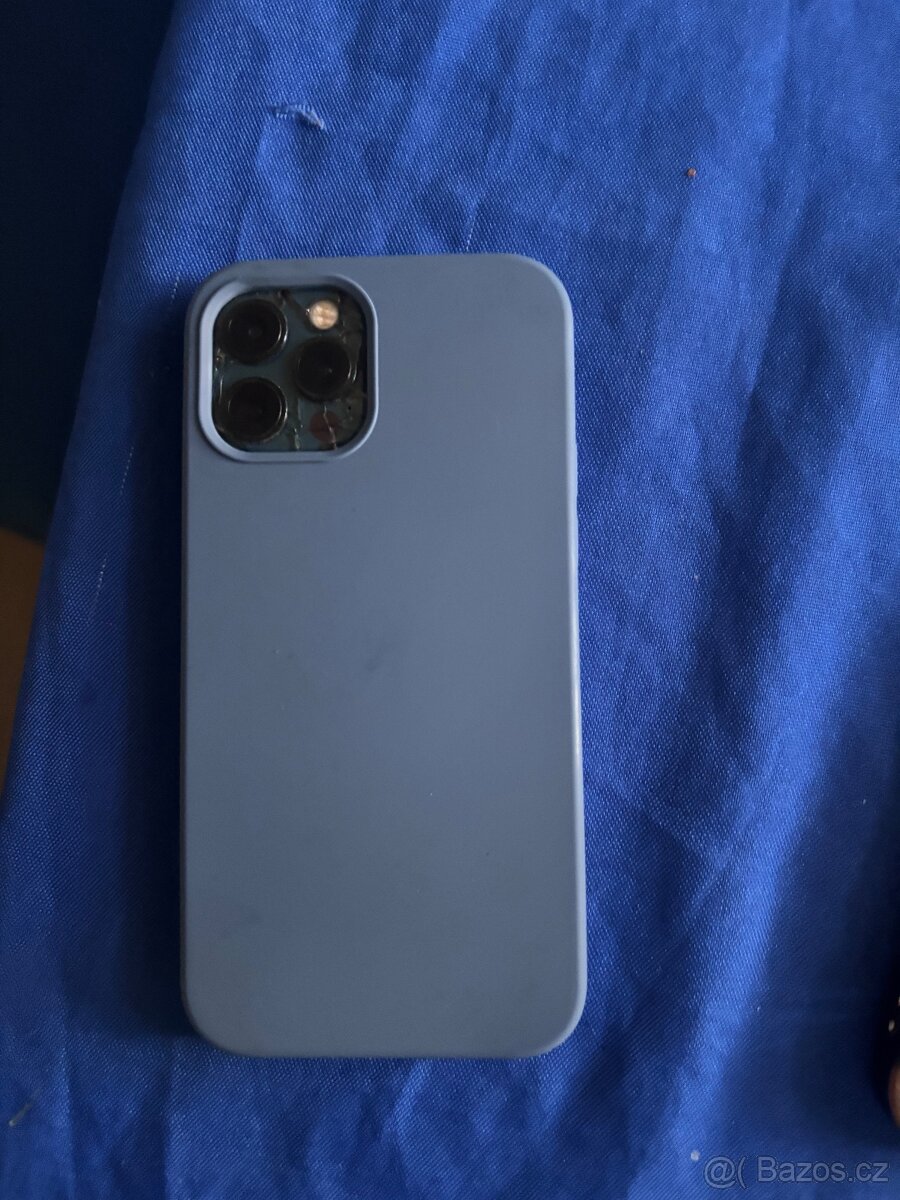 Prodám iPhone 12 pro , 10 pro a 8
