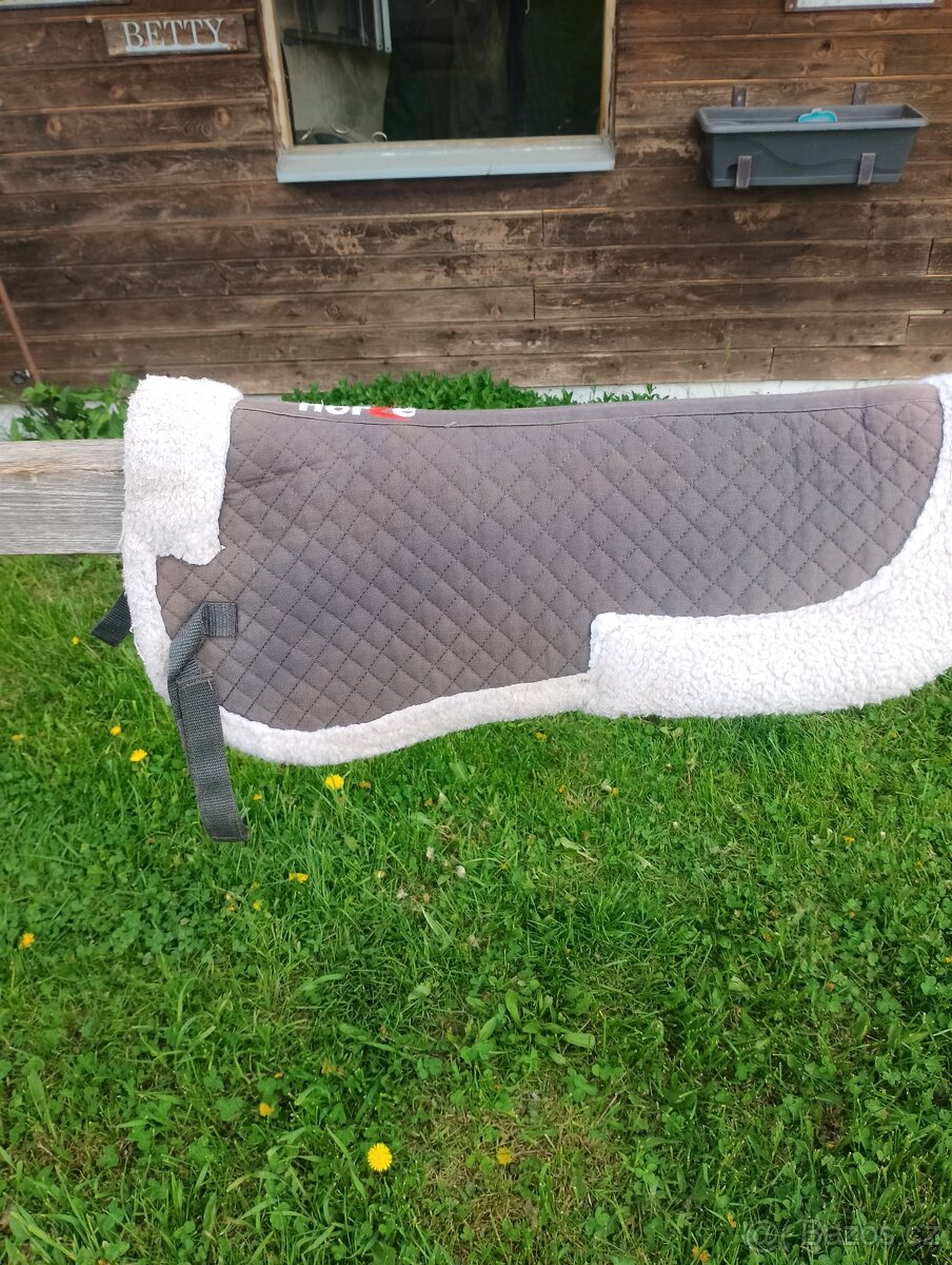 Podložka pod sedlo