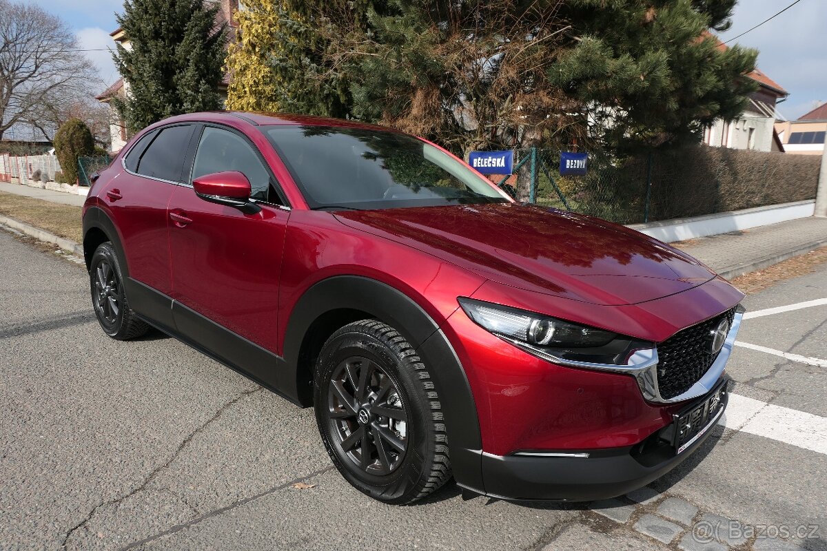 JAKO NOVA MAZDA CX-30,POUZE 24TIS.KM-ZARUKA.