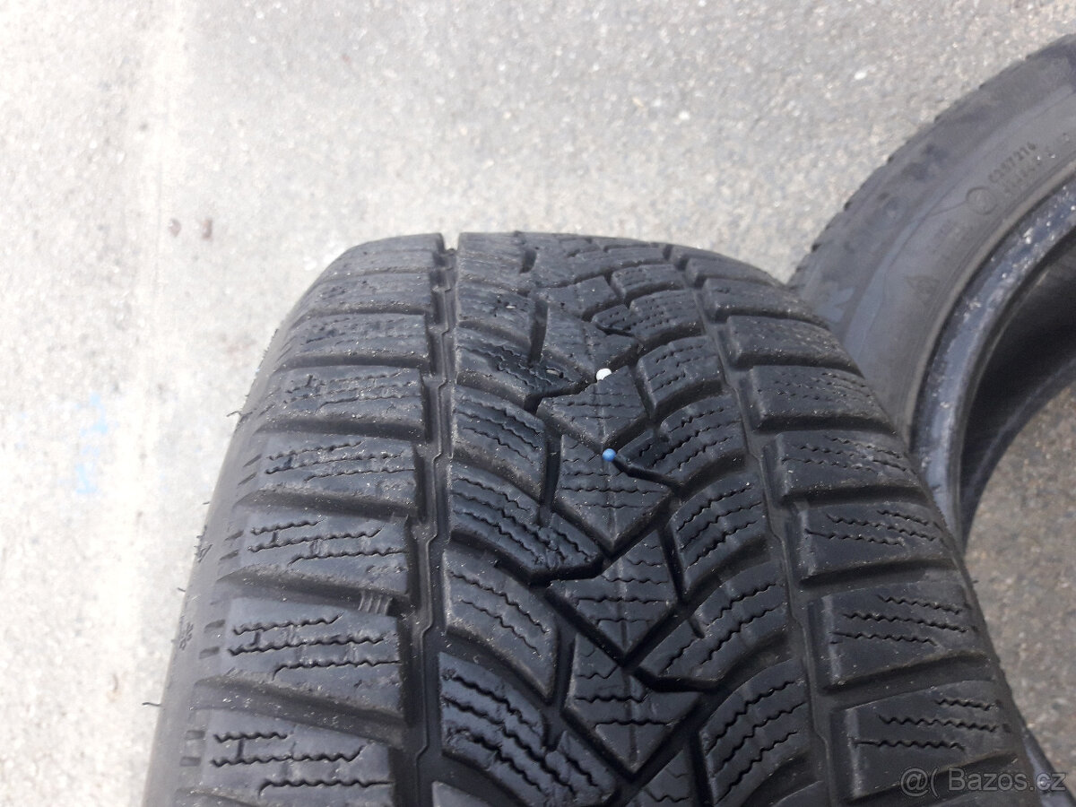 P: Dunlop R16 zimní