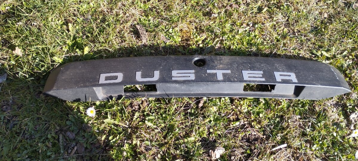 Lišta osvětlení SPZ Duster