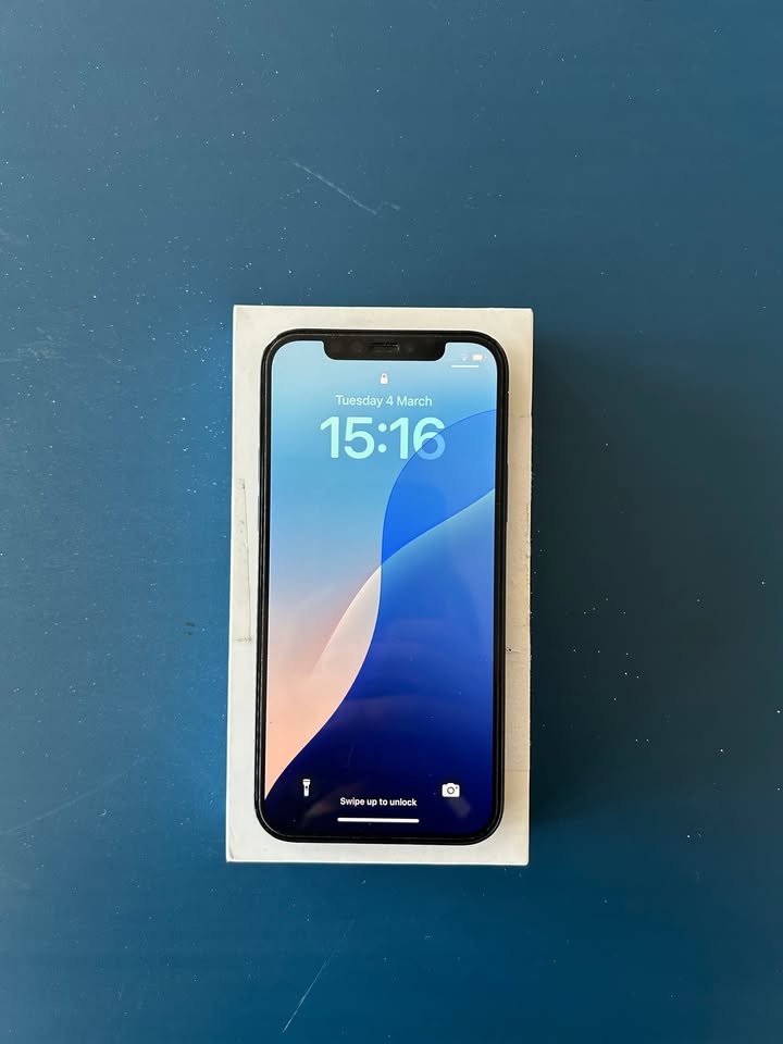 iPhone 12 64gb, black