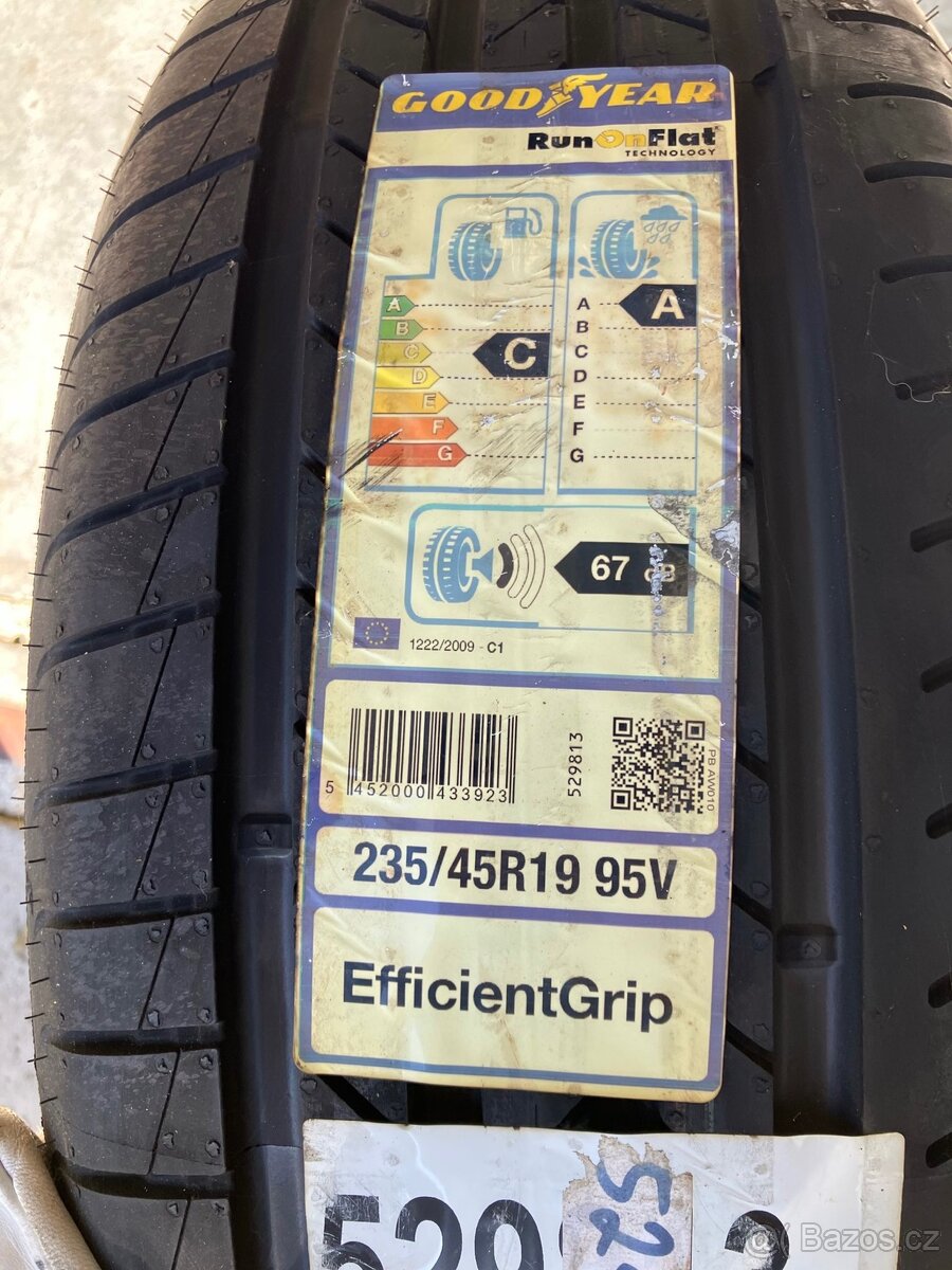 Goodyear 235/45 R19 95V
