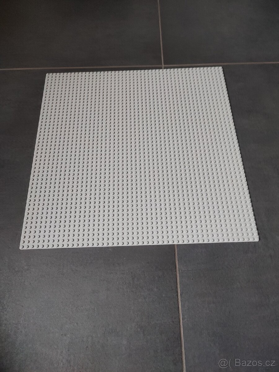 LEGO® Classic 11024 Šedá podložka na stavění