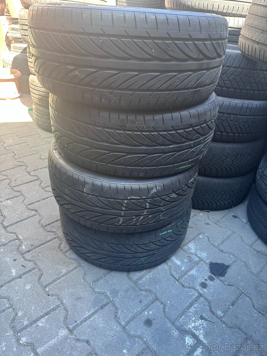 Letní sada pneu 215/40 R18 - Hankook