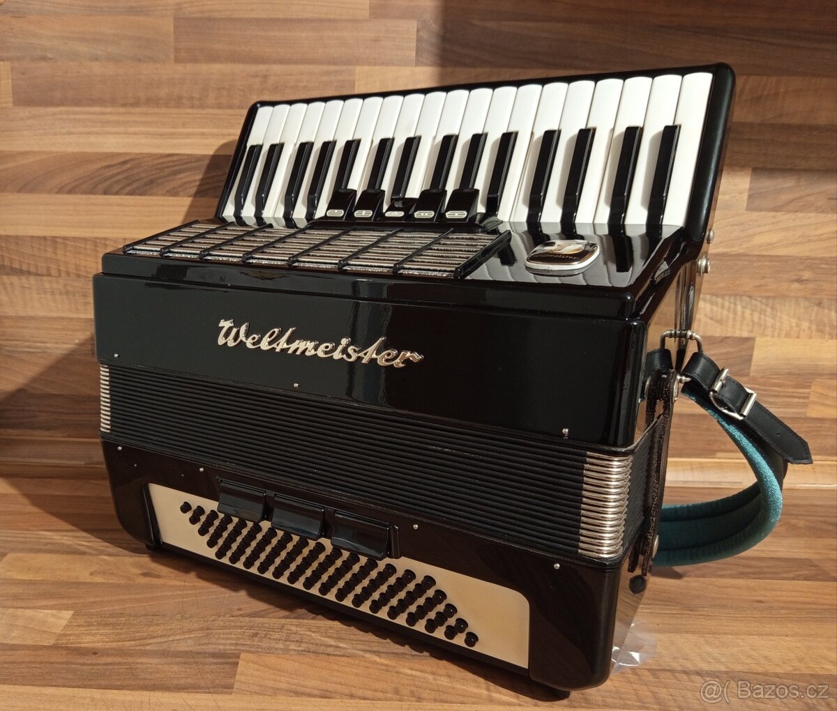 Akordeon (harmonika, heligonka) Weltmeister, 80 basů