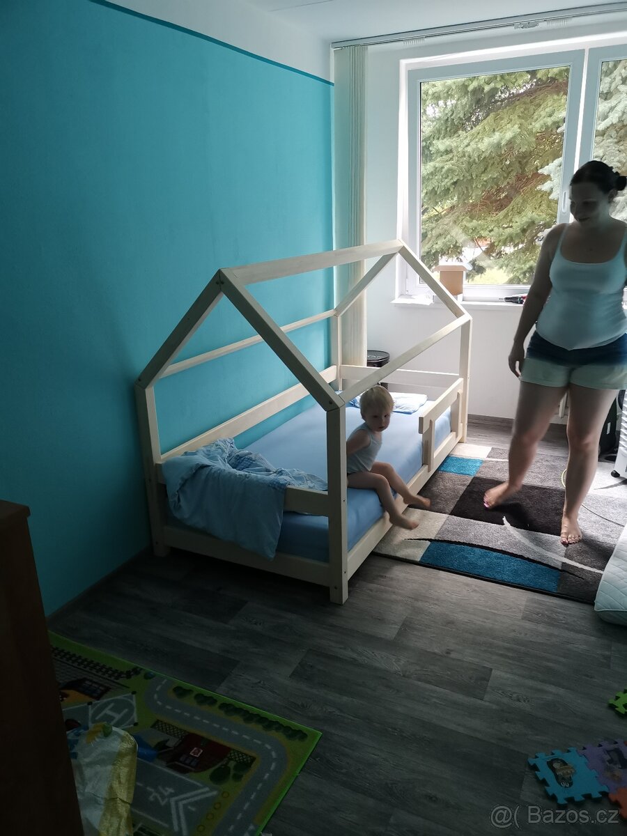 Dětská postel 90x200 od Benlemi po jednom dítěti